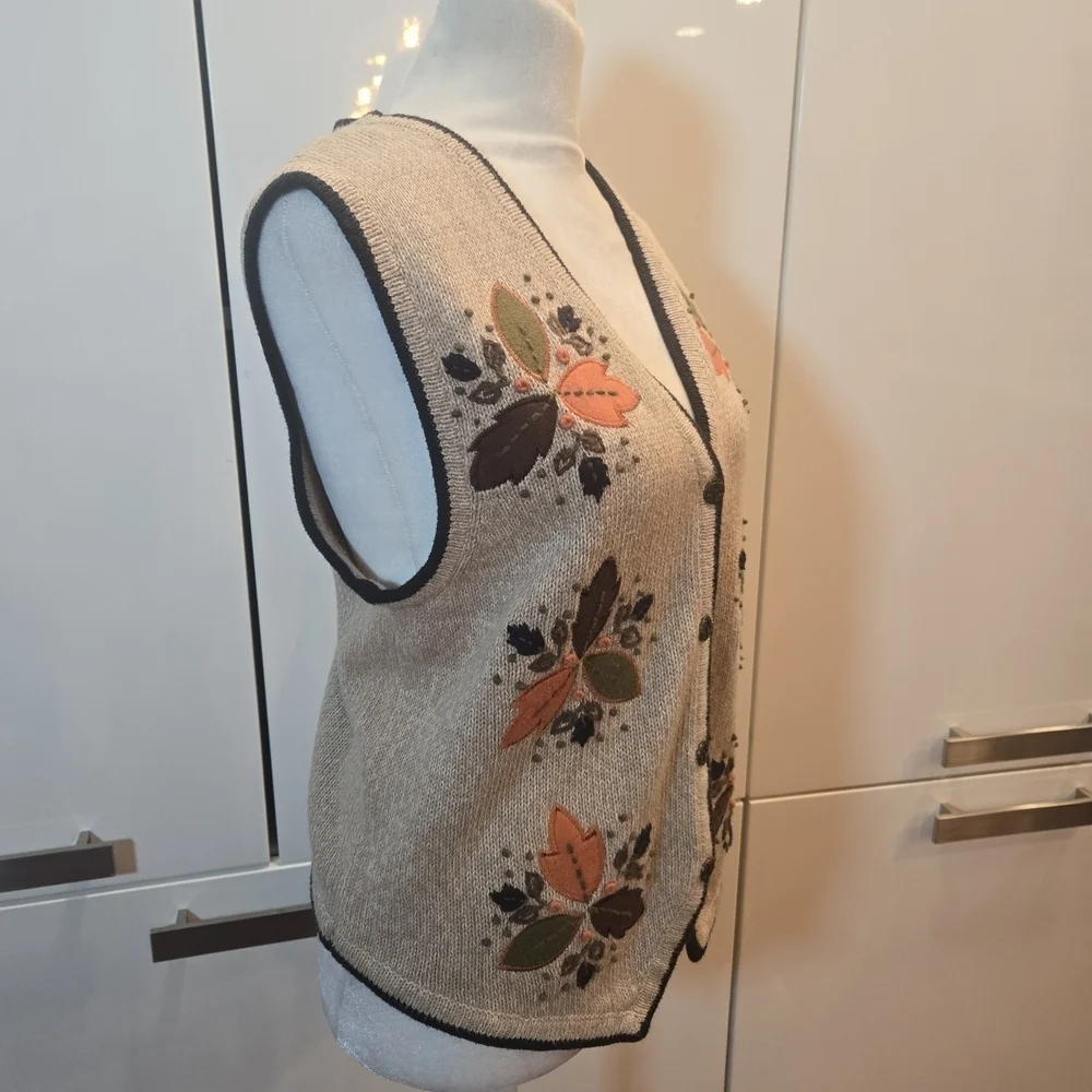 Hand Embroidered Festive Fall Leaf Patchwork Knit Vest Cardigan Small Tan Orange